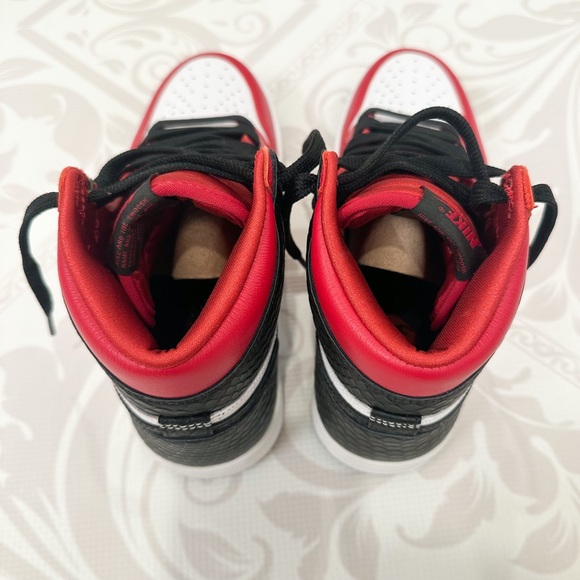 Verified Jordan 1 Retro High Chicago size 5W only 🅿️🅿️ - Picture 4 of 16